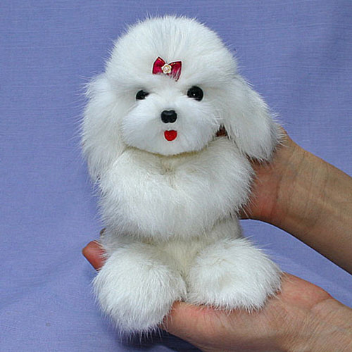 抱き型マルチーズ 犬ぬいぐるみ ぬいぐるみ置物 リアルファーの