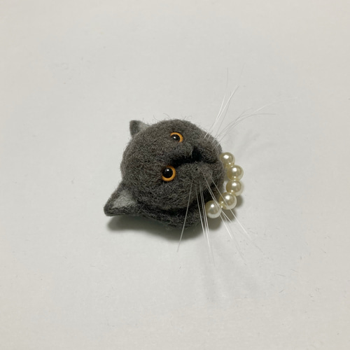 羊毛フェルト 猫ミニブローチ ブリティッシュショートヘア ブローチ
