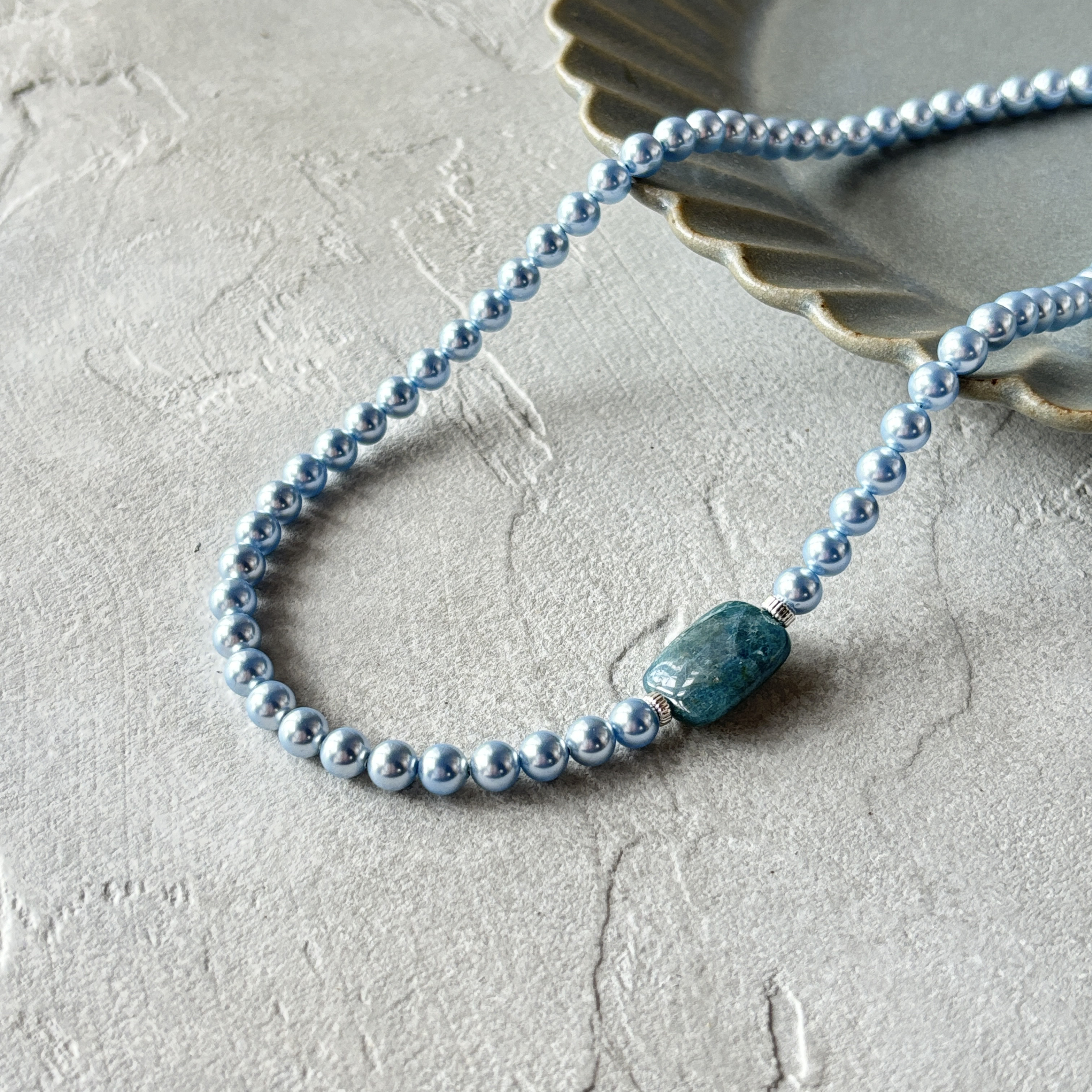 クリスタルパールのショートネックレス／シルバー925