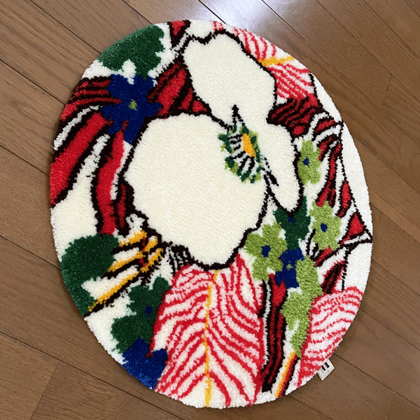 ☆お花畑でおやすみなさい☆ レトロなフカフカラグマット あの子が