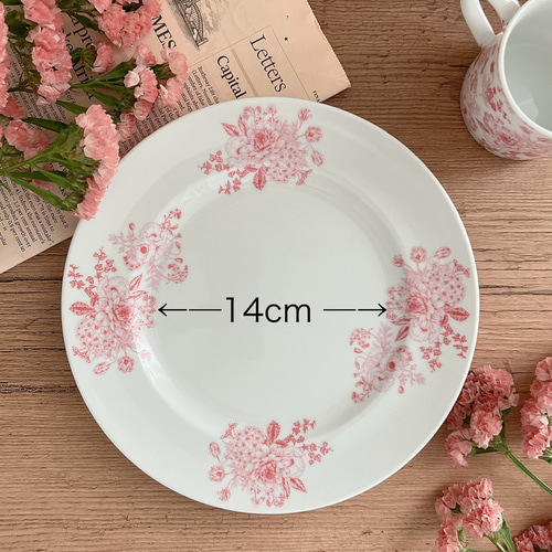 21㎝リムプレート〈ボタニカルフラワーグリーン〉 アンティーク風皿 中