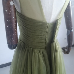 憧れのドレス グリーン オリーブカーキカラードレス ソフトチュール ファスナー /花嫁/結婚式 9枚目の画像