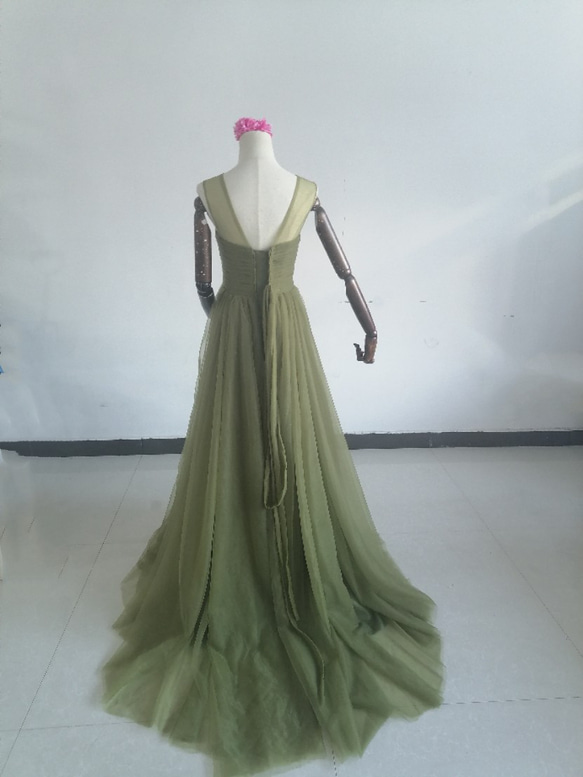 憧れのドレス グリーン オリーブカーキカラードレス ソフトチュール ファスナー /花嫁/結婚式 5枚目の画像