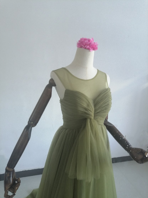 憧れのドレス グリーン オリーブカーキカラードレス ソフトチュール ファスナー /花嫁/結婚式 2枚目の画像