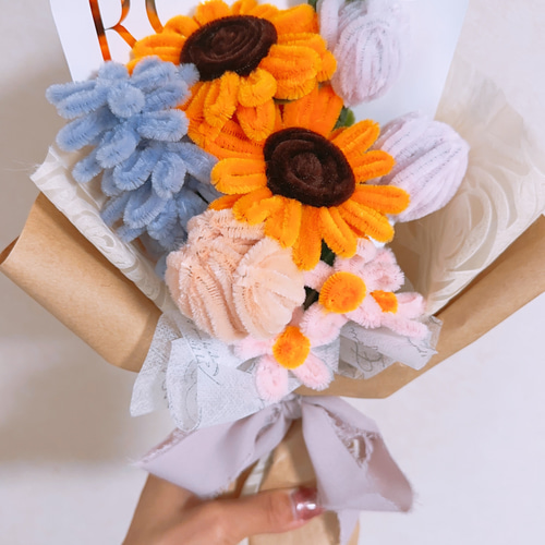 大人気、ひまわりのモールフラワーブーケです。大人気です その他