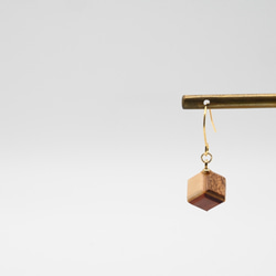 キューブ　ピアス 6枚目の画像