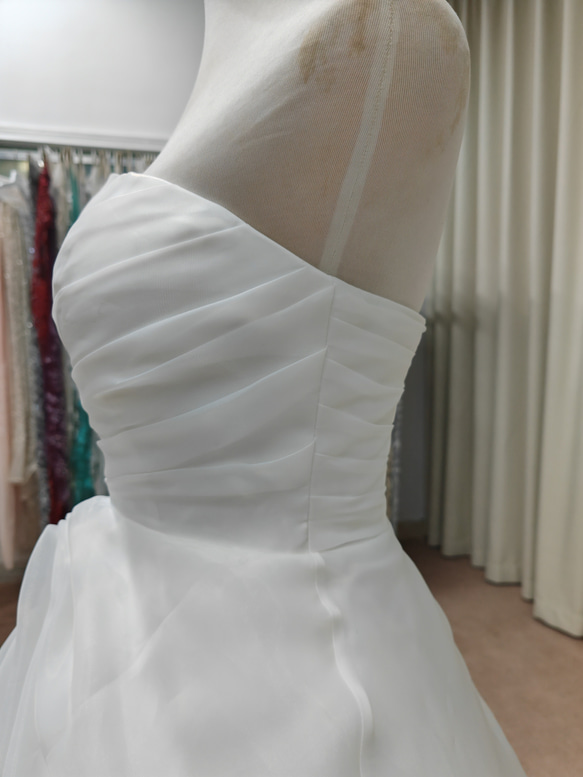 【色変更可能】　オーガンジー　　チューブトップ　ウェディングドレス　プリンセスライン 7枚目の画像