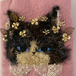 レース襟の猫さん　羊毛フェルト生地のバッグ 3枚目の画像