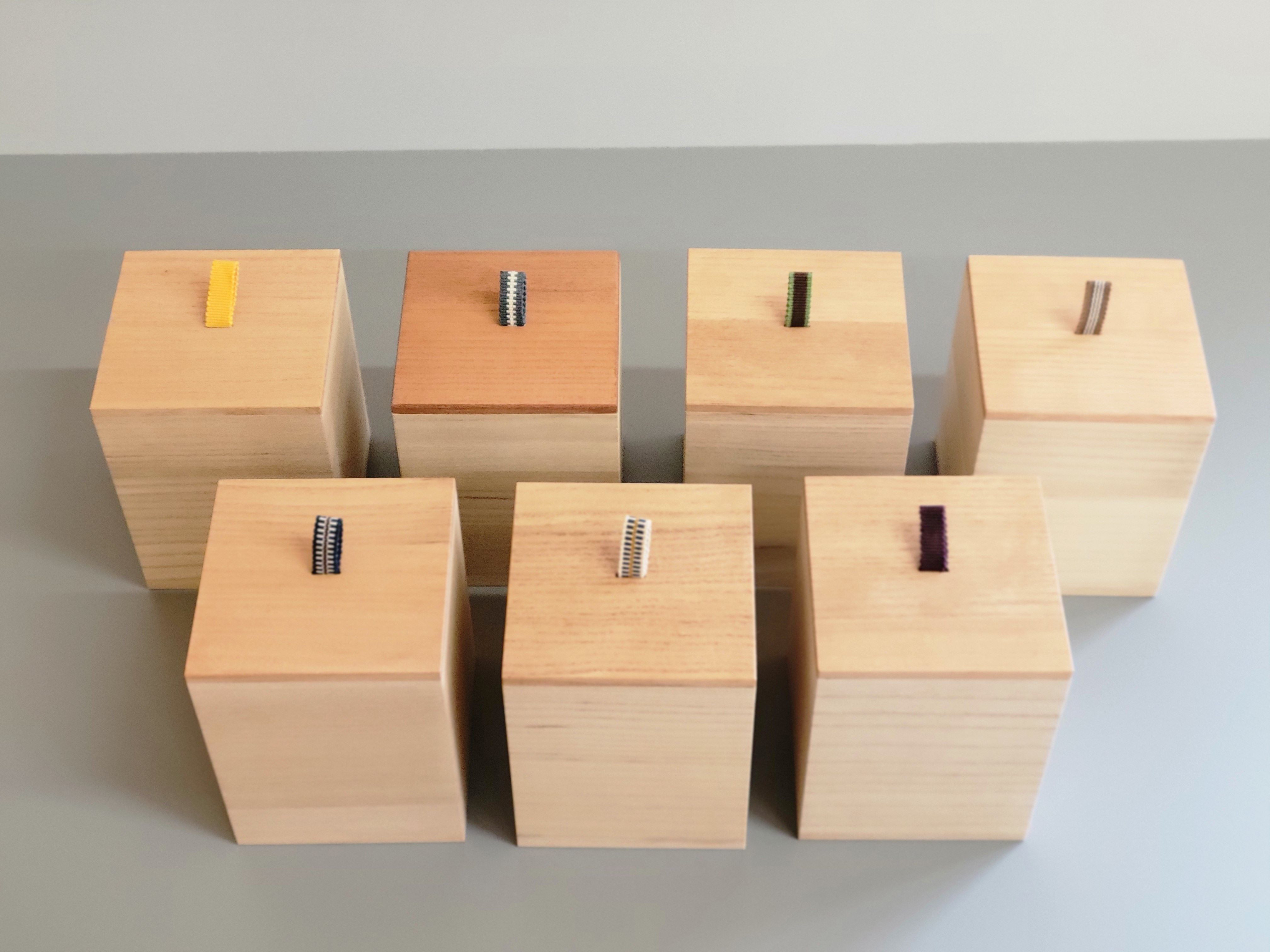 美品　大量真田紐と茶入れの仕覆セット　茶箱　桐箱　棗箱　骨董　古美術　古玩 業者、コレクター向け大量真田紐骨董古美術桐箱茶箱茶道工芸品棗茶入
