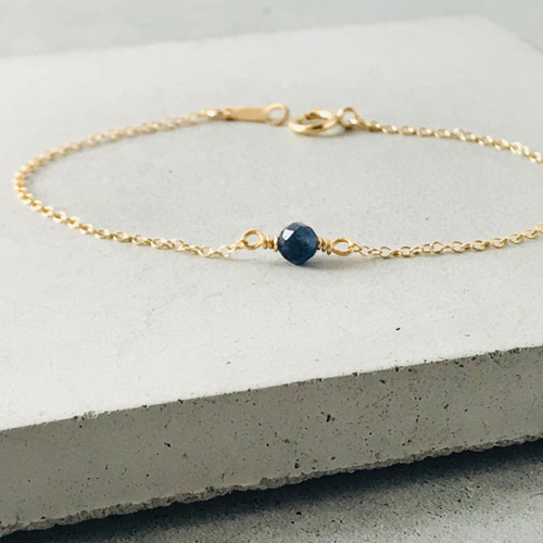14kgf✴︎小さなサファイア✴︎一粒ブレスレット 天然石 ブレスレット