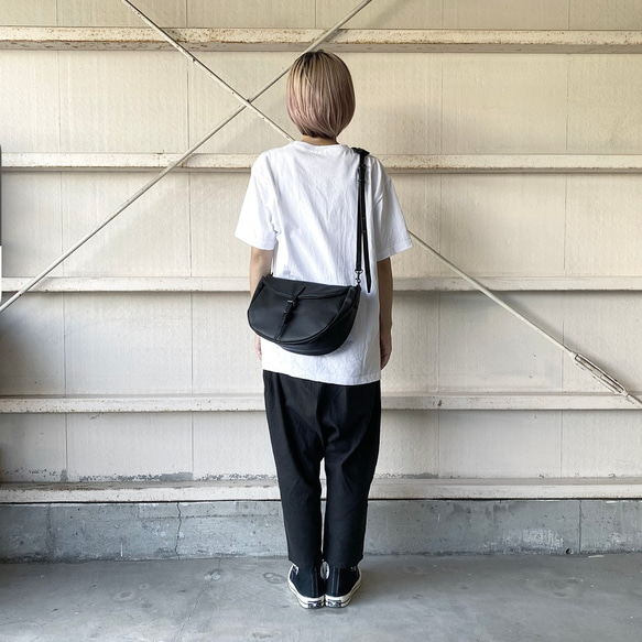 ” Nick”M　ハンティング＋メッセンジャーBAG ブラック　とっても柔らかいレザー 4枚目の画像
