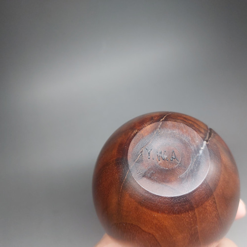 木彫りのリンゴ 彫刻 ウォールナット YamabikoWoodArt その他