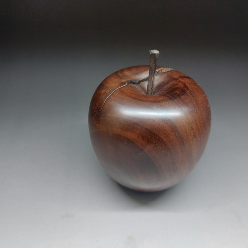 木彫りのリンゴ 彫刻 ウォールナット YamabikoWoodArt その他