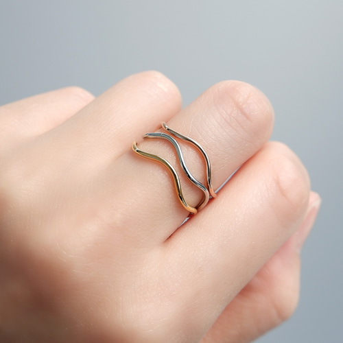 つけっぱなしOK＊極細ウェーブリング サージカルステンレス 316L 金属