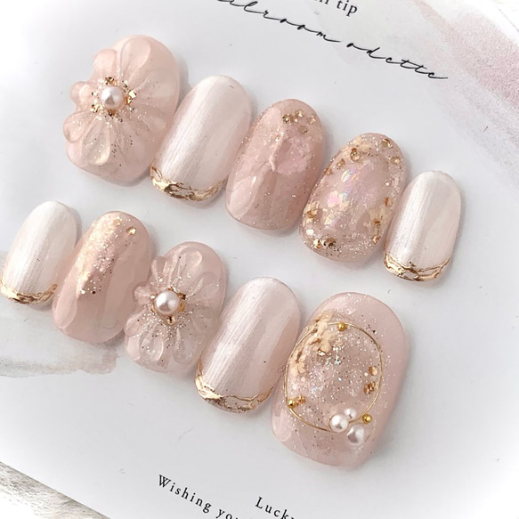 ♡ドライフラワーで春ネイル♡ネイルチップ　ハンドメイド 100均ドライフラワーでオトナかわいい春ネイル。Nail art with
