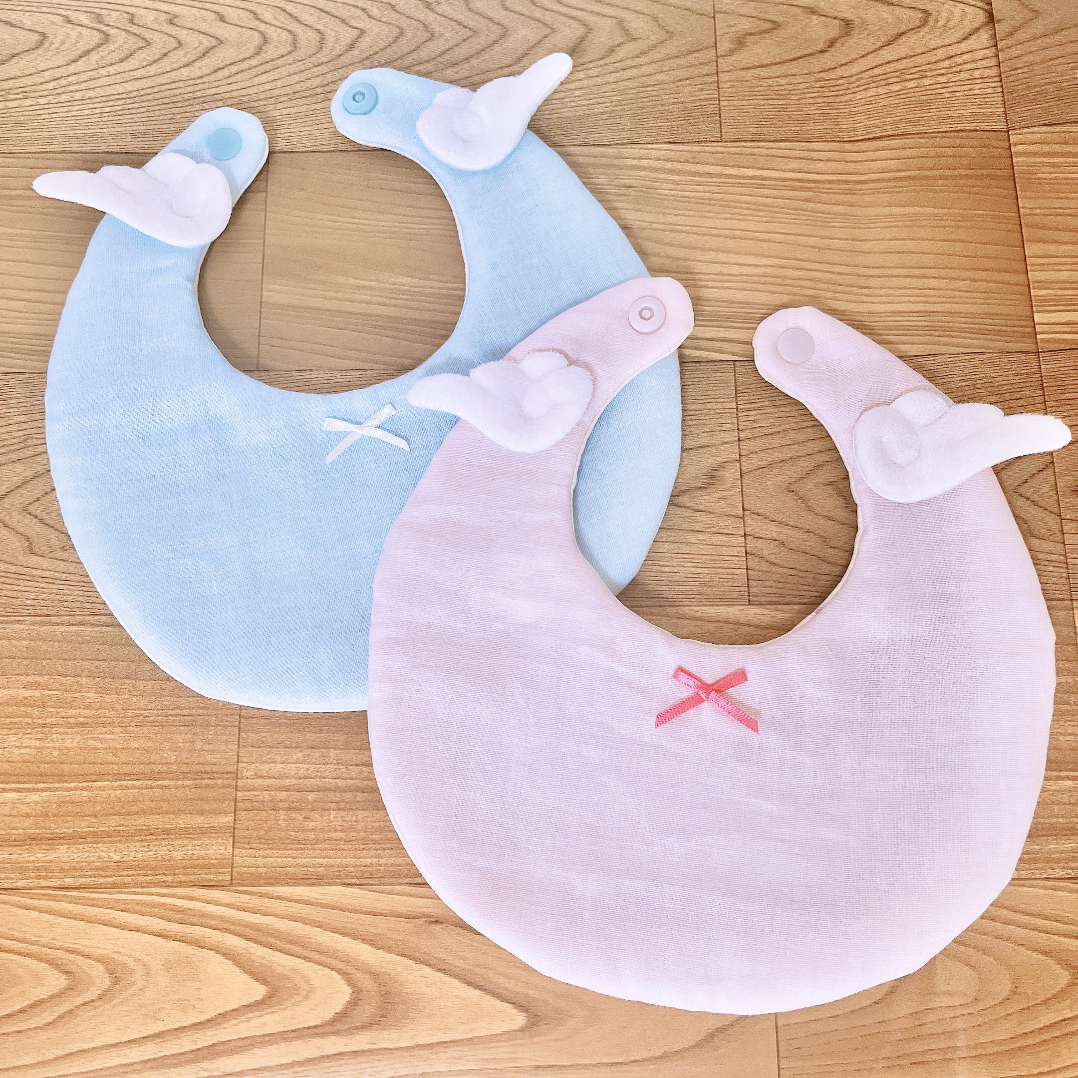 天使の羽 ベビースタイ 2枚セット ピンク✖️ブルー スタイ