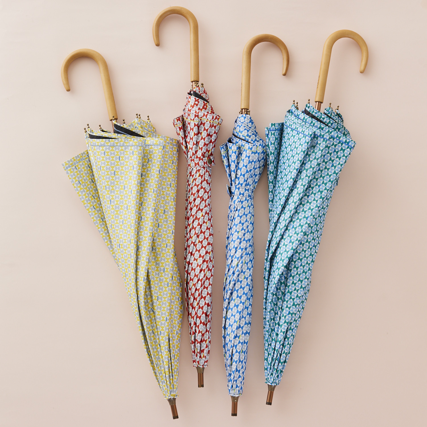 【SALE】【晴雨兼用】coccaの日傘雨傘 fantastic world 刺繍(ショート)《TPS-1170-1》