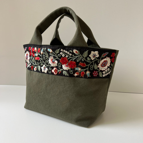 新色◇インド刺繍リボンとクッタリ帆布のトートバッグ◇elegant