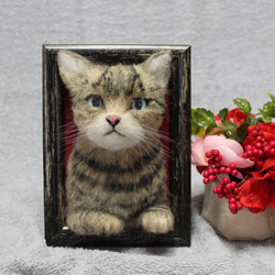 ノリさま専用 羊毛フェル トオーダー 額飾り 「リアルで可愛いネコちゃん」猫 キジトラ プレゼント ぬいぐるみ 1枚目の画像