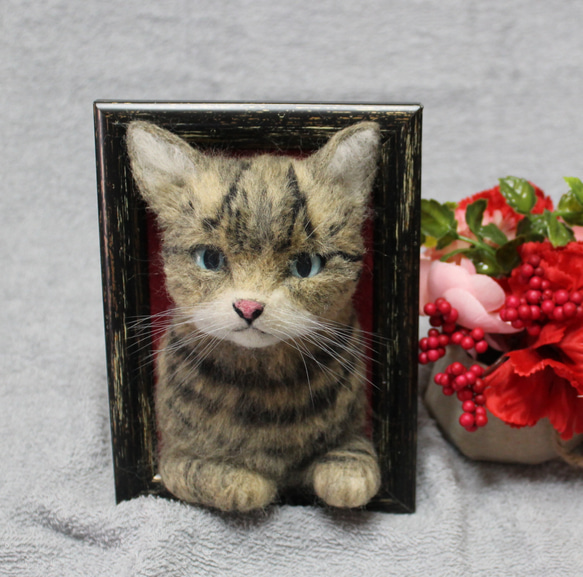 ノリさま専用 羊毛フェル トオーダー 額飾り 「リアルで可愛いネコちゃん」猫 キジトラ プレゼント ぬいぐるみ 4枚目の画像