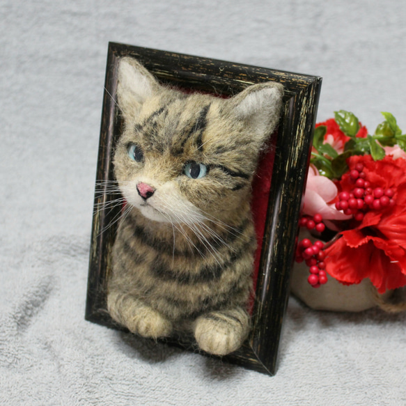 ノリさま専用 羊毛フェル トオーダー 額飾り 「リアルで可愛いネコちゃん」猫 キジトラ プレゼント ぬいぐるみ 3枚目の画像