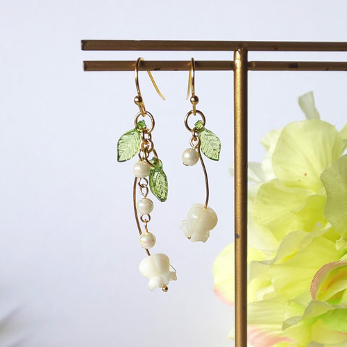 天使のささやき水晶ピアス＆ネックレス （ピアスをイヤリングに変更可能）