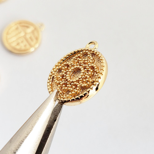 椿⭐K18留め具チョーカー⭐七宝焼チャーム⭐大振り⭐一点物⭐マグネット 椿⭐K18留め具チョーカー⭐七宝焼チャーム⭐大振り⭐一点物⭐マグネット