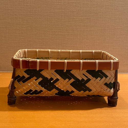 見せる収納に大活躍！ 足付き竹小物入れ (ダークグリーン) フリー