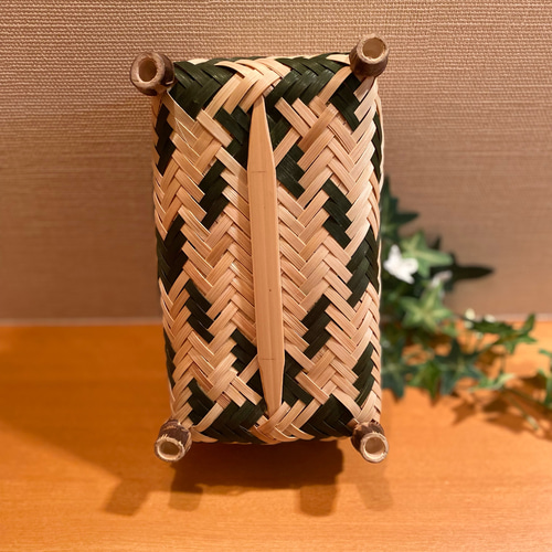 見せる収納に大活躍！ 足付き竹小物入れ (ダークグリーン) フリー
