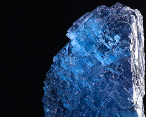 ヤオガンシャン　ブルーフローライト　299g とんでもなく美しい　天然石 ヤオガンシャン産 ブルーフローライト＆クォーツの原石 12.9g