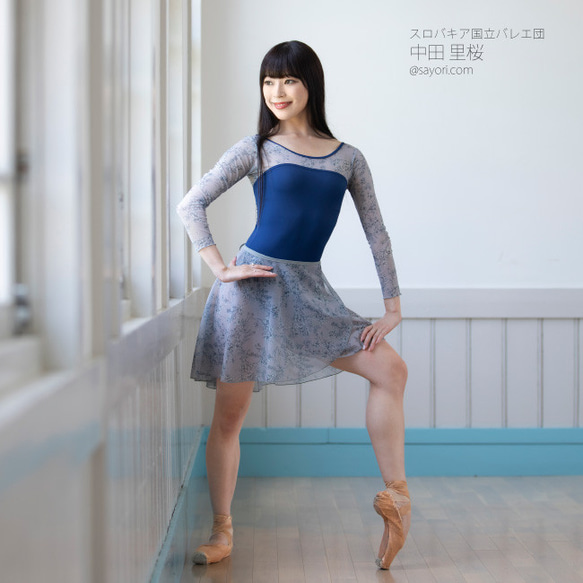 芭蕾舞緊身衣青少年成人 [沿灰色花卉圖案 x 海軍藍] 3/4 袖蕾絲緊身衣無裙子 日本製造 第7張的照片