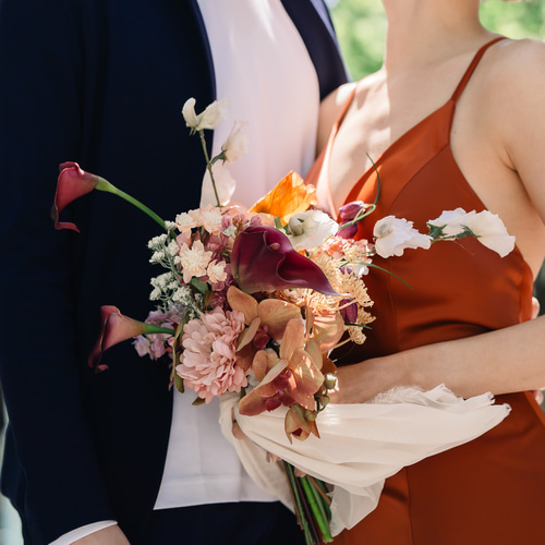 ピンクブーケ クラッチブーケ 大人かわいい 結婚式 前撮り ピンクブーケ クラッチブーケ 大人かわいい 結婚式 前撮り