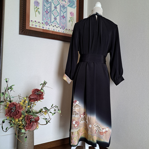 ☆ 着物リメイク/黒留袖/ラグランスリーブ/ハイネックワンピ―ス/一点物  