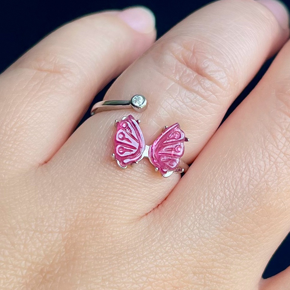 イギリス発送トップグレード トルマリン　蝶々リング  手彫指輪　マイナスイオン　バタフライ