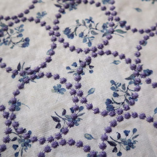 刺繍生地 サークル柄 コットンリネン タンバリン柄 約135×50㎝ 生地 