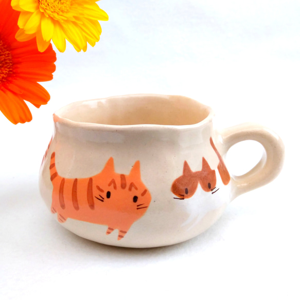 猫の集会に参加したい！イラスト・マグカップ２５０ｍｌ　楽しいネコの陶器　在庫１点 6枚目の画像