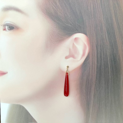 ロング ウォータードロップ ピアス （ ポリエステル樹脂 レッド 大きめ