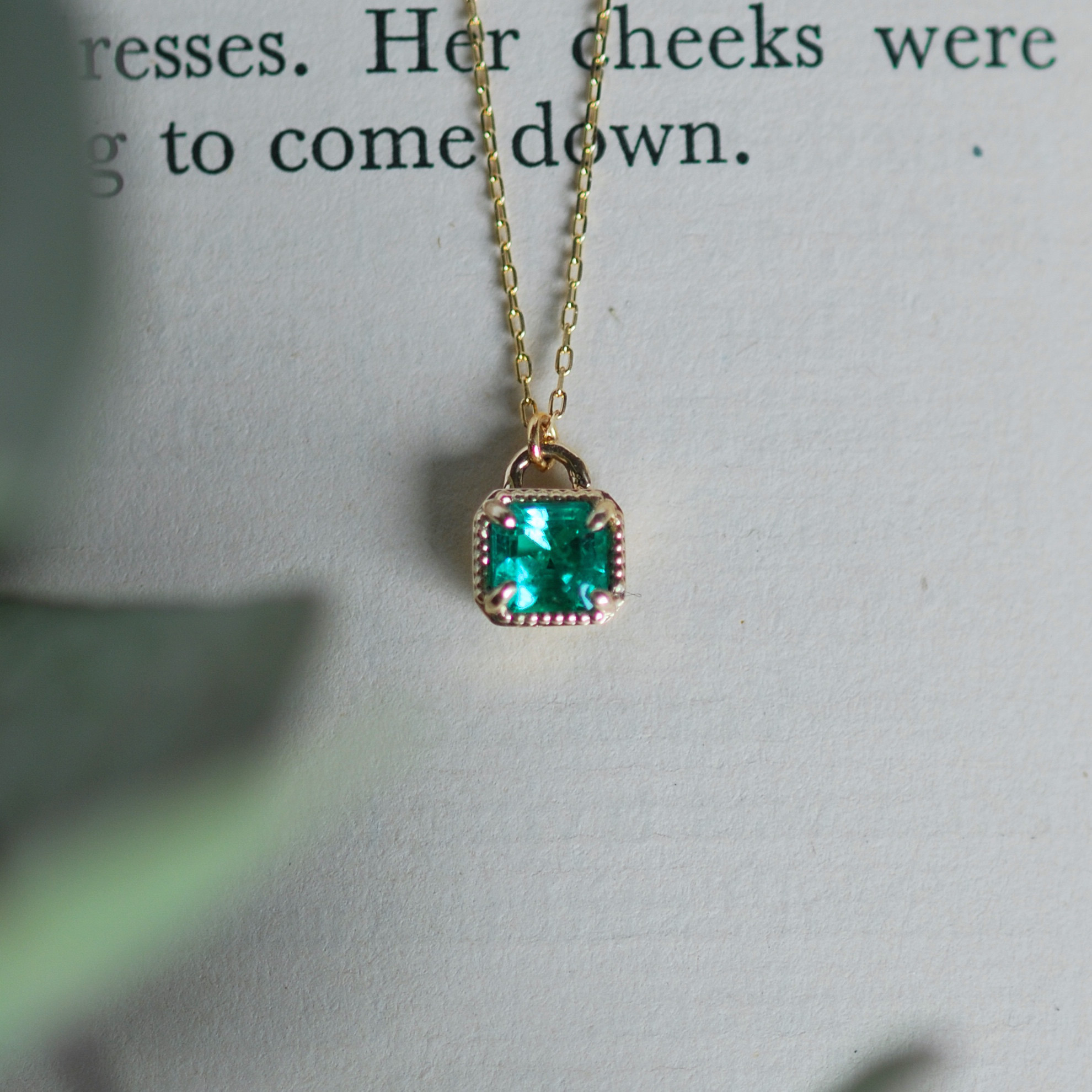 Emerald エメラルド ネックレス / K10YG【1点物】