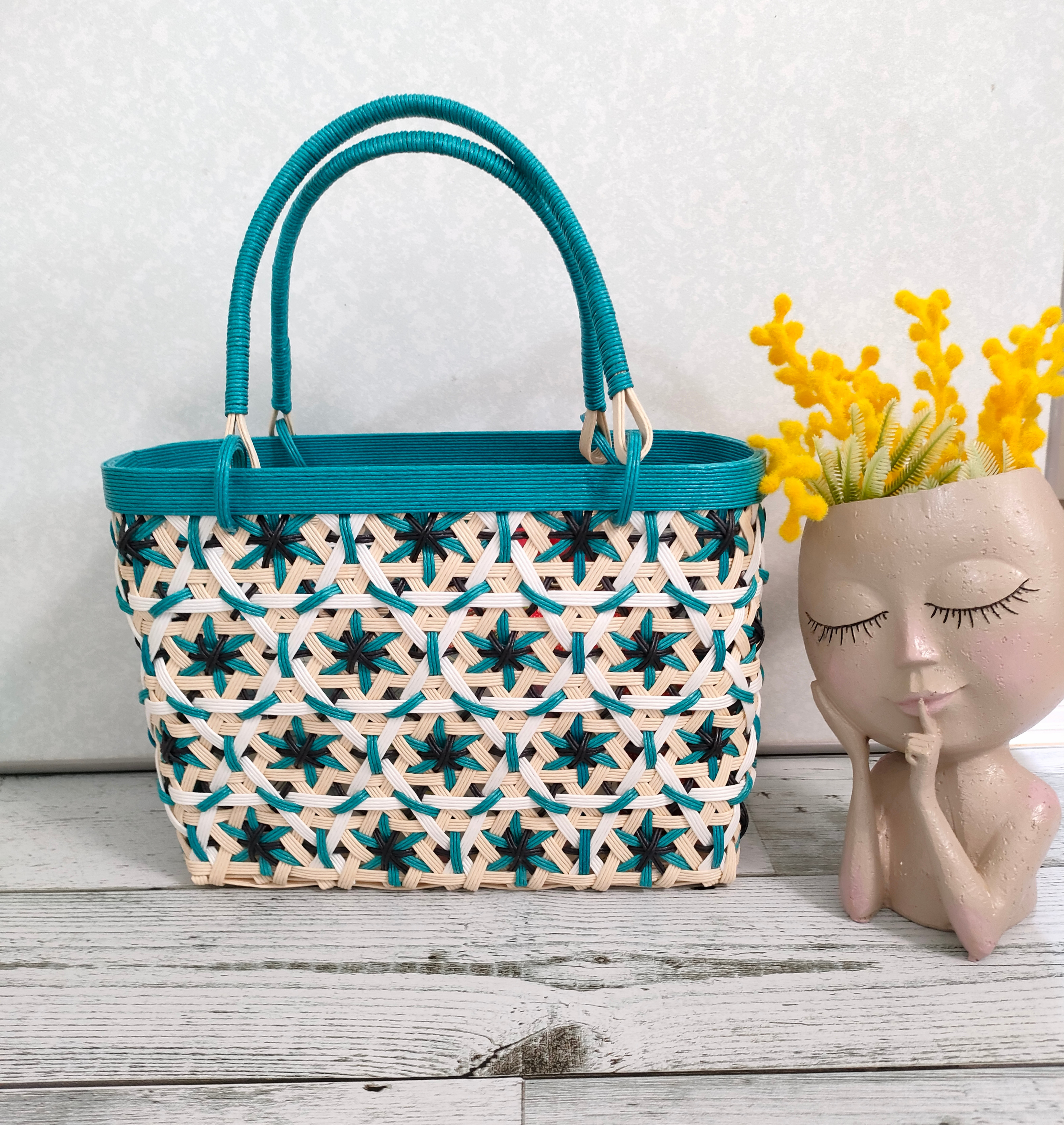 花柄パッチの手提げバッグ　6 ハンドメイド
