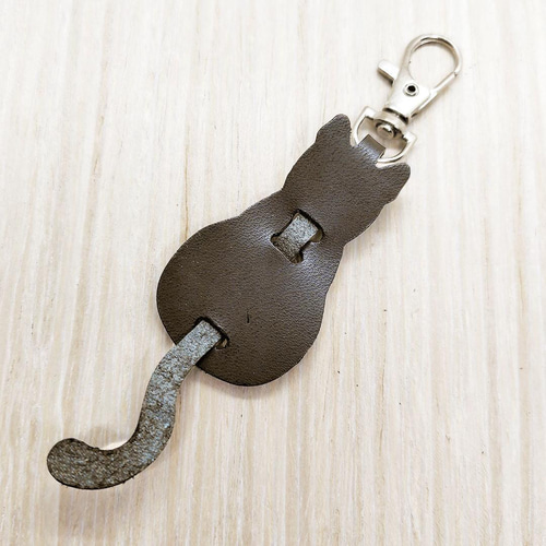猫 チャーム キーホルダー ブラック 黒 ねこ 本革 鍵 ストラップ 