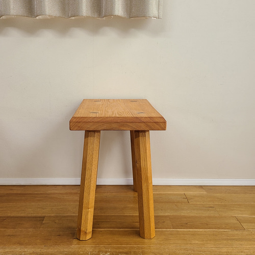 1点のみ】厚み4センチ贅沢な一枚板スツール タモ 八角脚 ミニテーブル