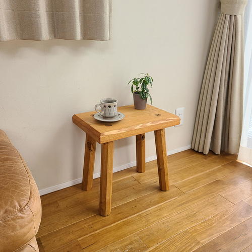 1点のみ】厚み4センチ贅沢な一枚板スツール タモ 八角脚 ミニテーブル