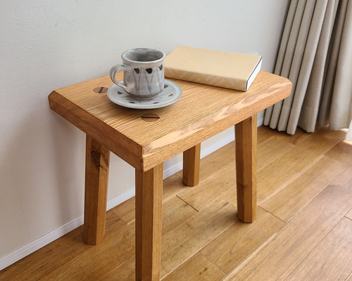 1点のみ】厚み4センチ贅沢な一枚板スツール タモ 八角脚 ミニテーブル