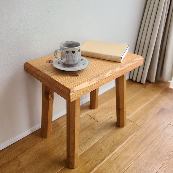 1点のみ】厚み4センチ贅沢な一枚板スツール タモ 八角脚 ミニテーブル