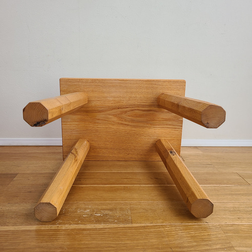 1点のみ】厚み4センチ贅沢な一枚板スツール タモ 八角脚 ミニテーブル