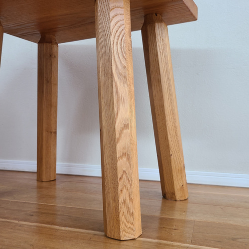 1点のみ】厚み4センチ贅沢な一枚板スツール タモ 八角脚 ミニテーブル