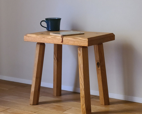 1点限り】厚み4センチ贅沢な一枚板スツール タモ 八角脚 ミニテーブル