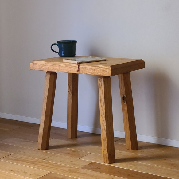 1点限り】厚み4センチ贅沢な一枚板スツール タモ 八角脚 ミニテーブル