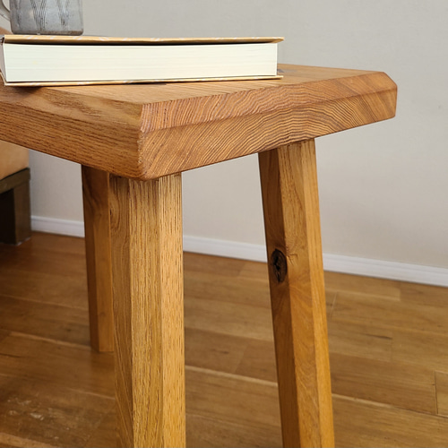 1点のみ】厚み4センチ贅沢な一枚板スツール タモ 八角脚 ミニテーブル