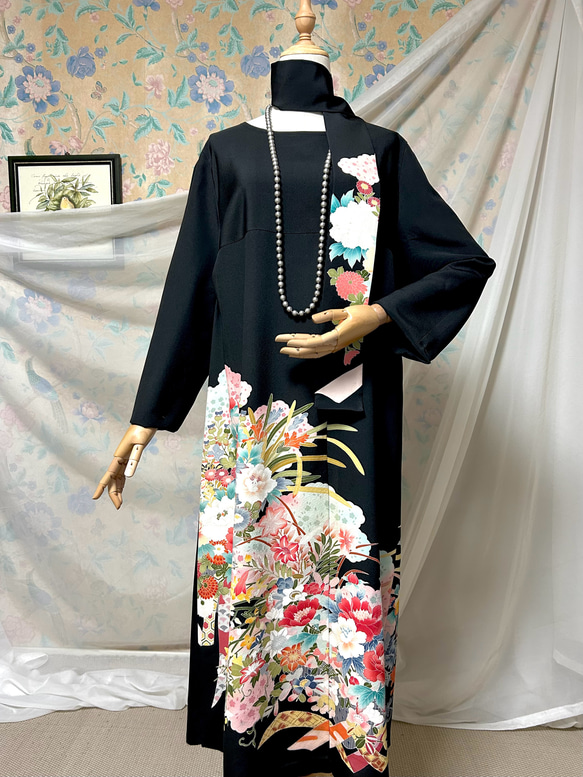 着物リメイク 百花繚乱 3Lサイズ 黒留袖ドレス 長袖 友禅染め 着物リメイク 百花繚乱 3Lサイズ 黒留袖ドレス 長袖 友禅染め